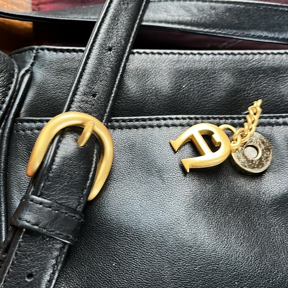 Etienne Aigner Vintage Black Leather Crossbody - Picture 9 of 16